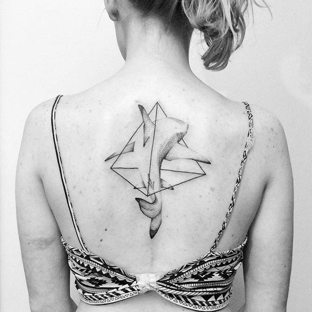 tatouage requin 99