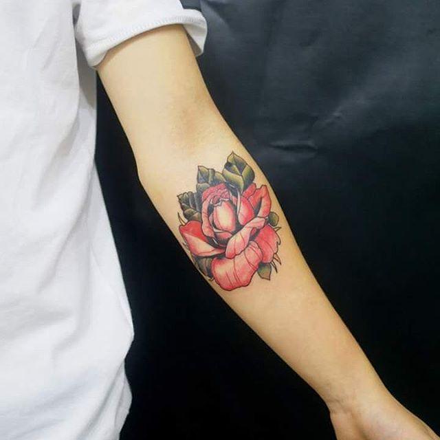tatouage roses 11