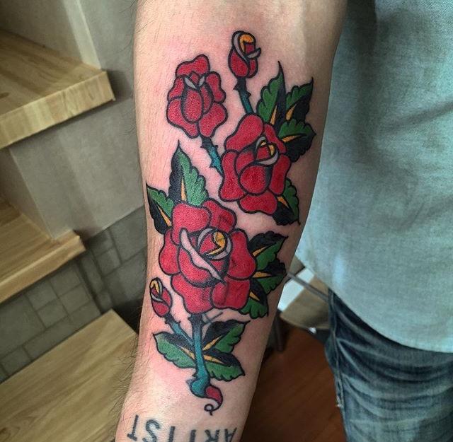 tatouage roses 111
