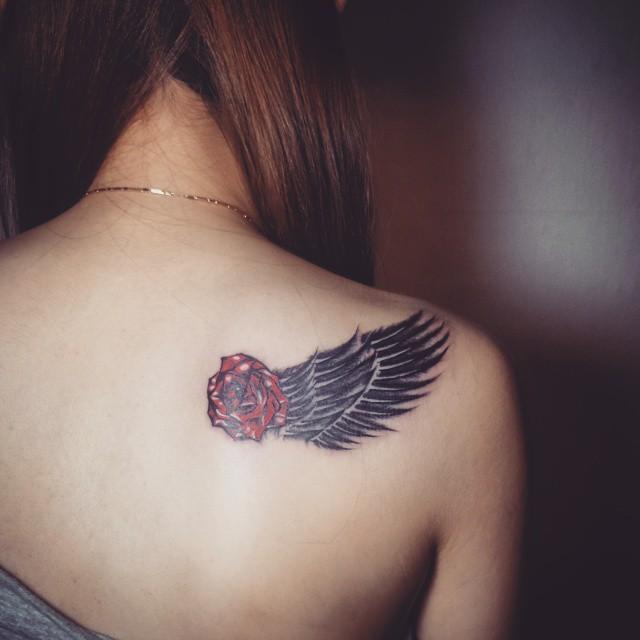 tatouage roses 131