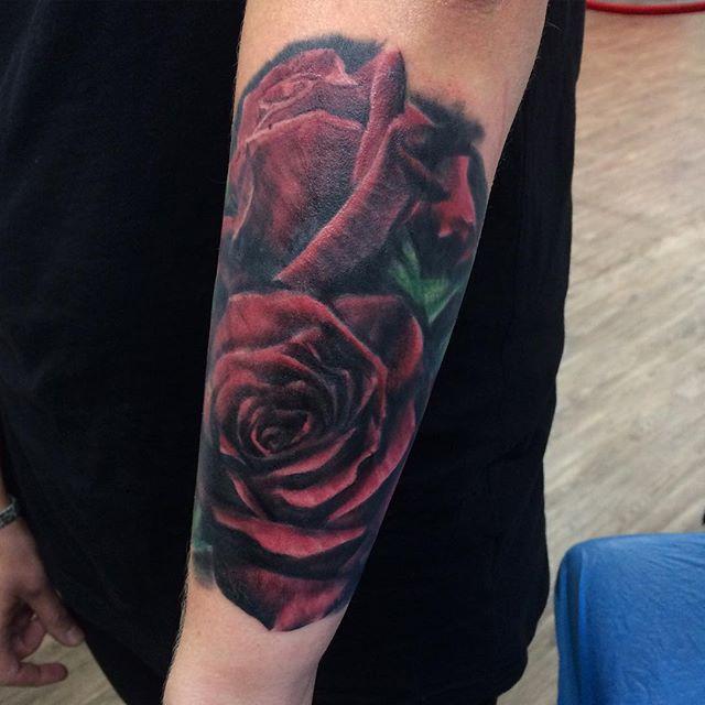 tatouage roses 135