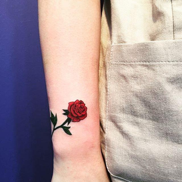tatouage roses 25