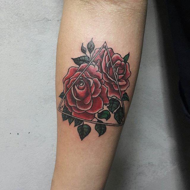 tatouage roses 39