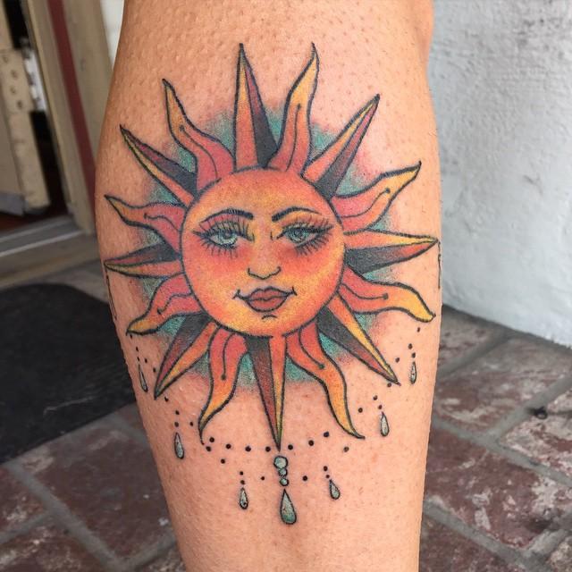 tatouage soleil 81