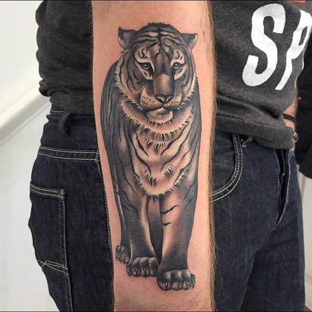 tatouage tigre 09