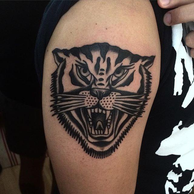 tatouage tigre 111
