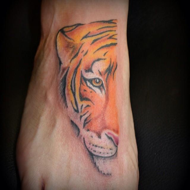 tatouage tigre 119