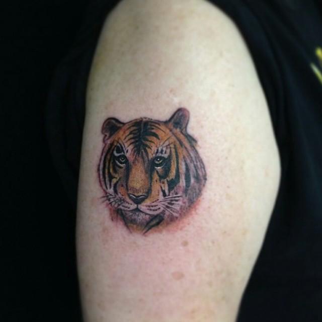 tatouage tigre 125