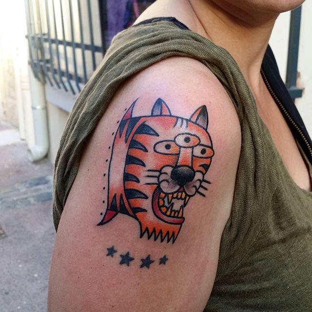 tatouage tigre 33