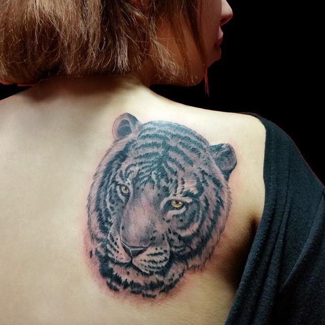 tatouage tigre 71