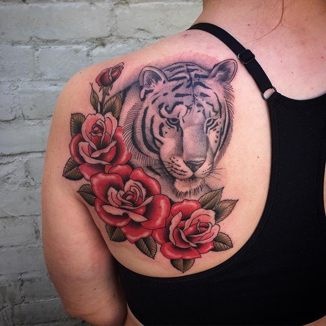 tatouage tigre 93