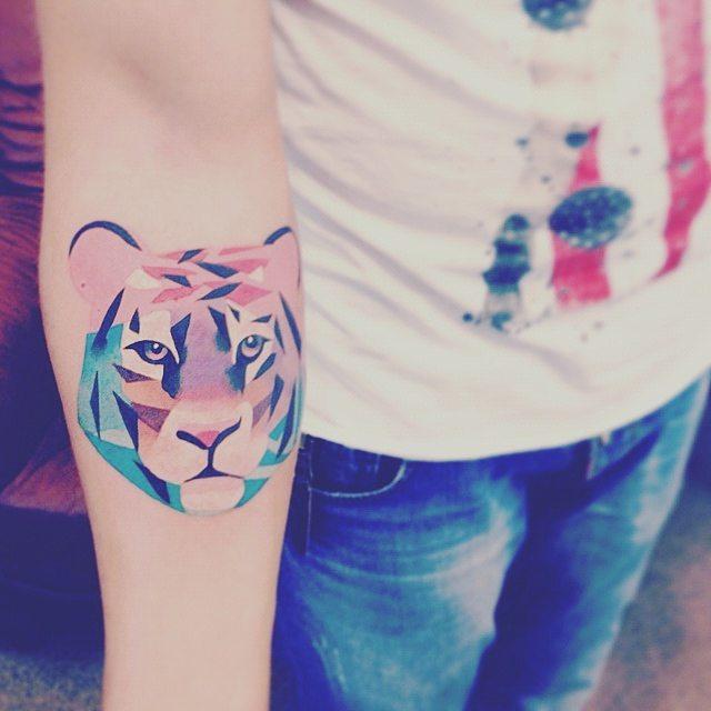 tatouage tigre 97