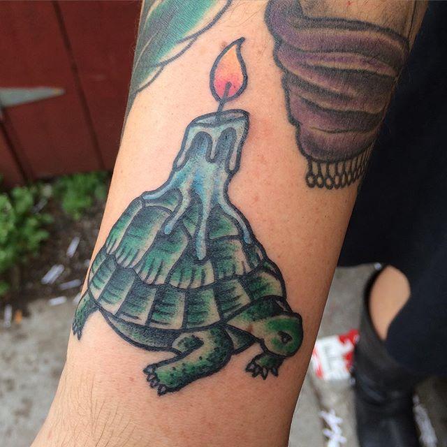tatouage tortue 69