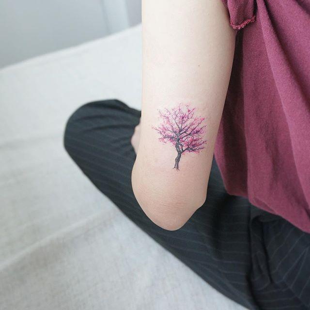 tatouage arbre 61
