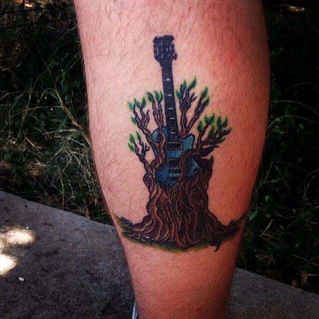 tatouage arbre 65