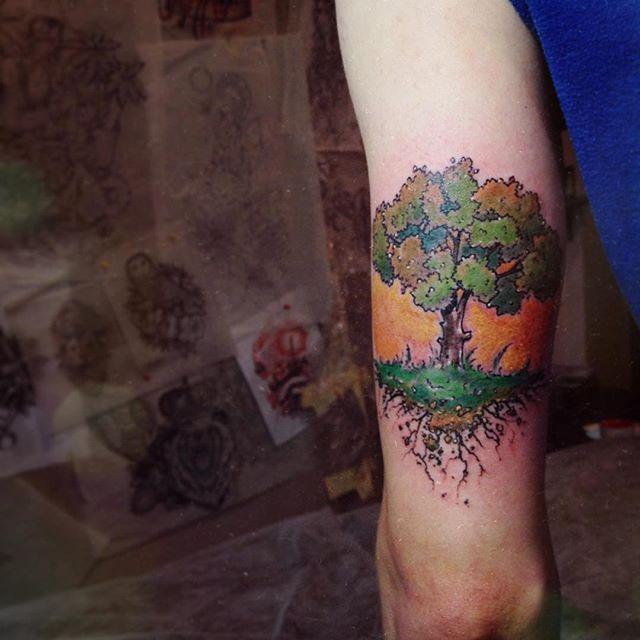 tatouage arbre 81