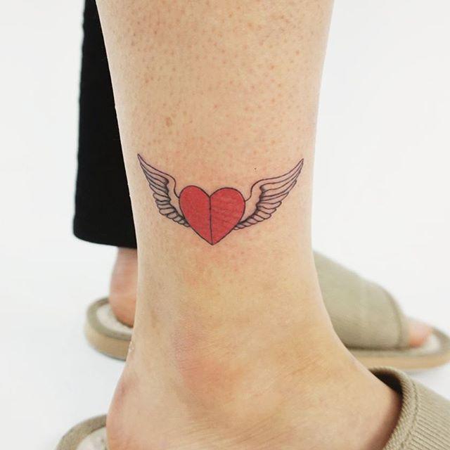 tatouage coeur 93