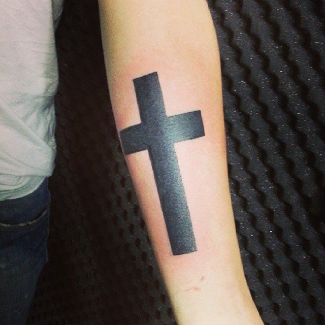 tatouage croix 129