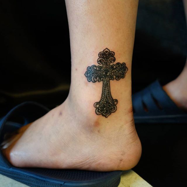 tatouage croix 59
