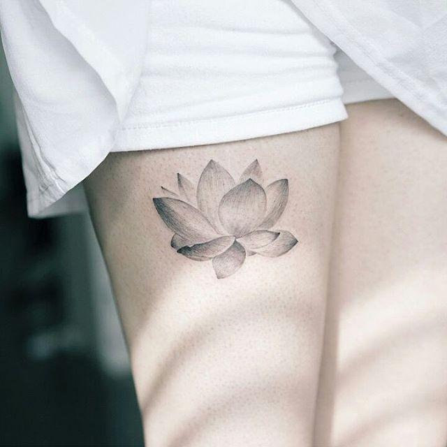 tatouage fleur lotus 121