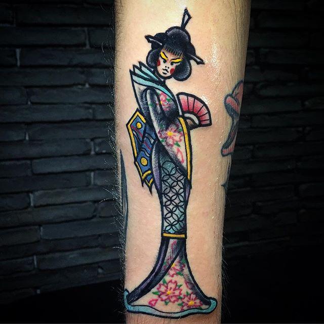 tatouage geisha 47