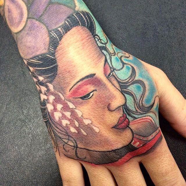 tatouage geisha 95