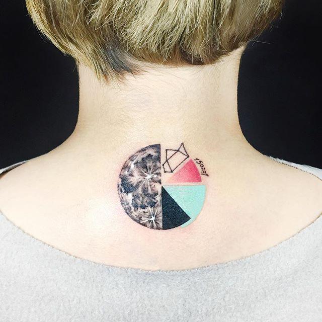 tatouage lune 121