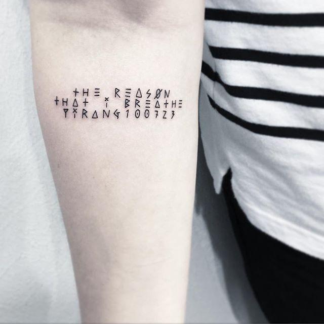 tatouage phrase 85
