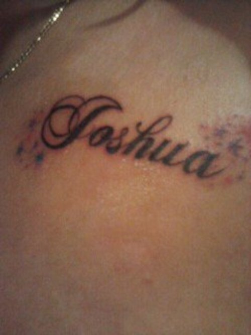 18 tatouages de lettres