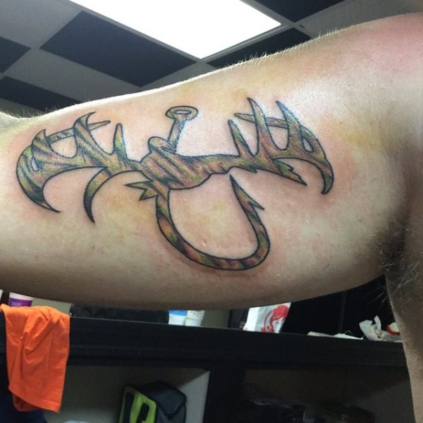 tatouage chasse chasseurs 381