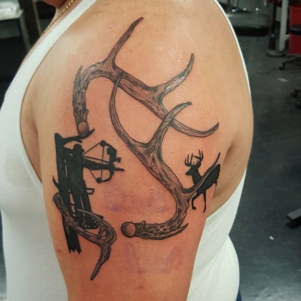 tatouage chasse chasseurs 483