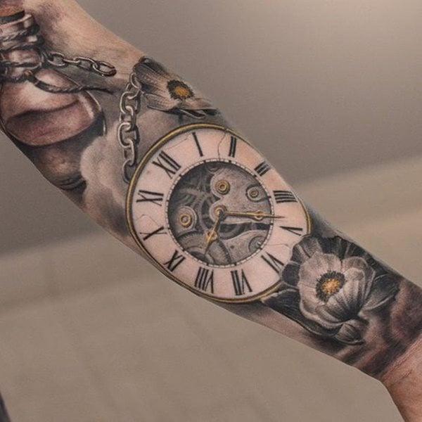 tatouage horloge montre 305