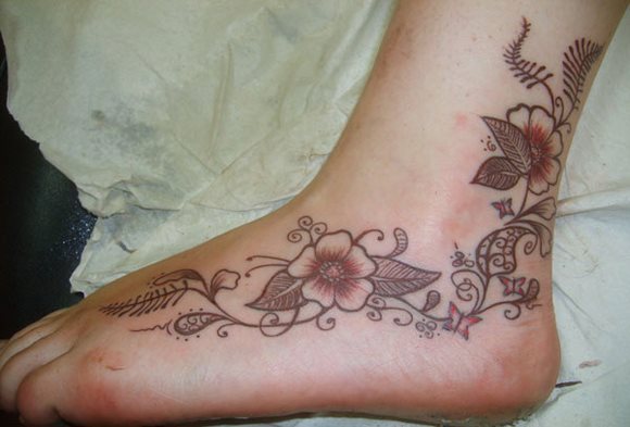 02 tatouages pied