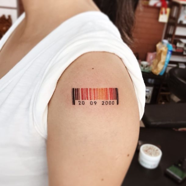 tatouage codes barres 18