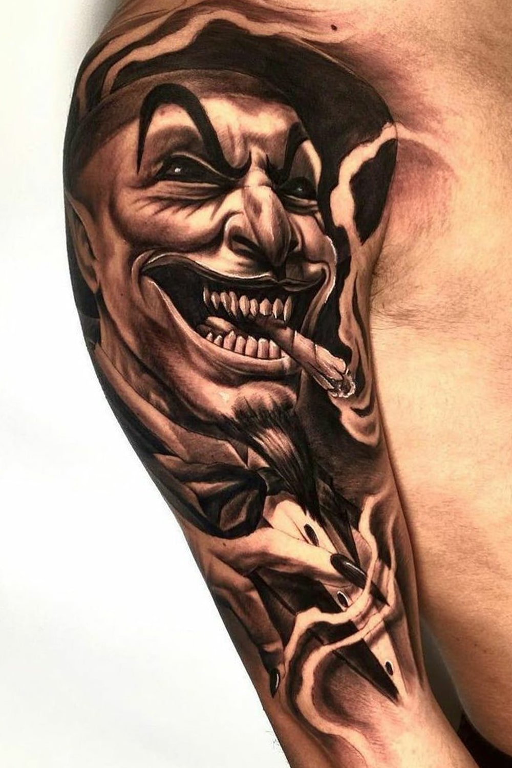 tatouage masculin de clown 07