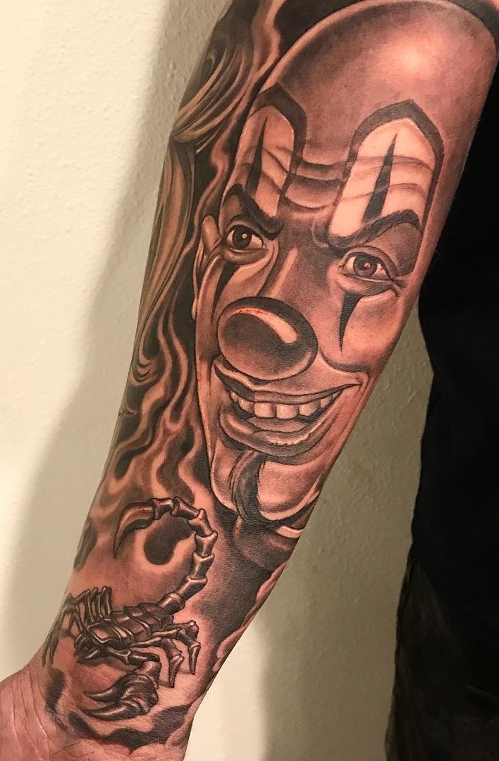 tatouage masculin de clown 17