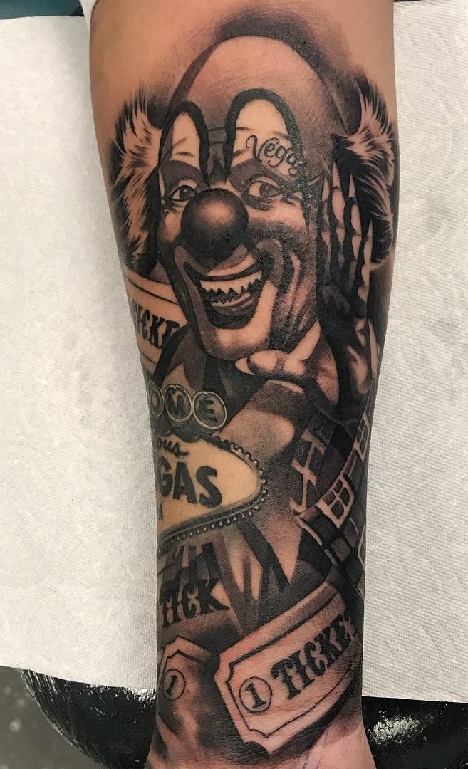 tatouage masculin de clown 50
