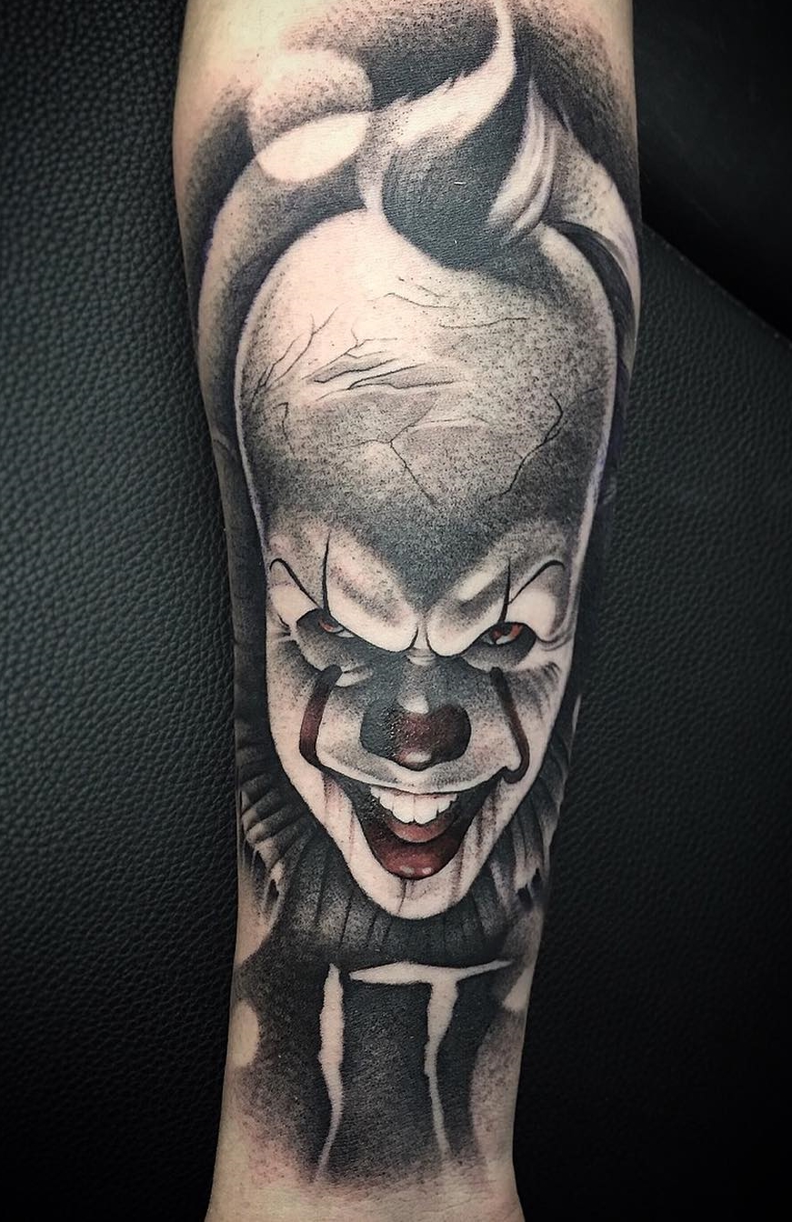 tatouage masculin de clown 65
