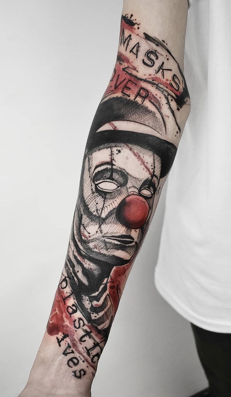 tatouage masculin de clown 77