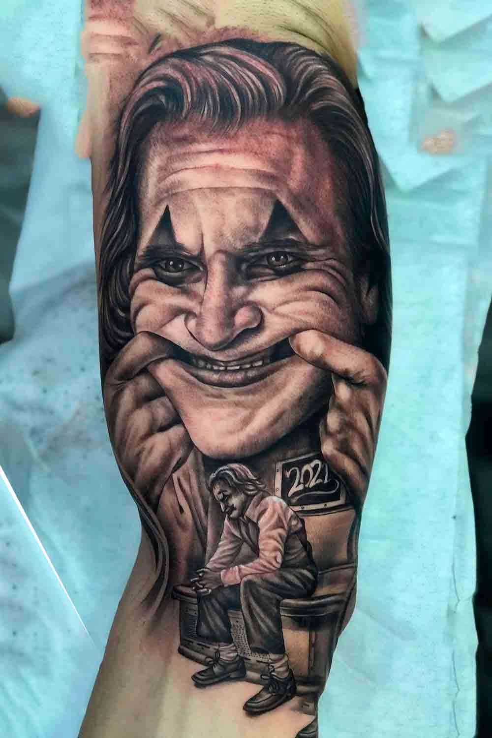 tatouage masculin de clown 90
