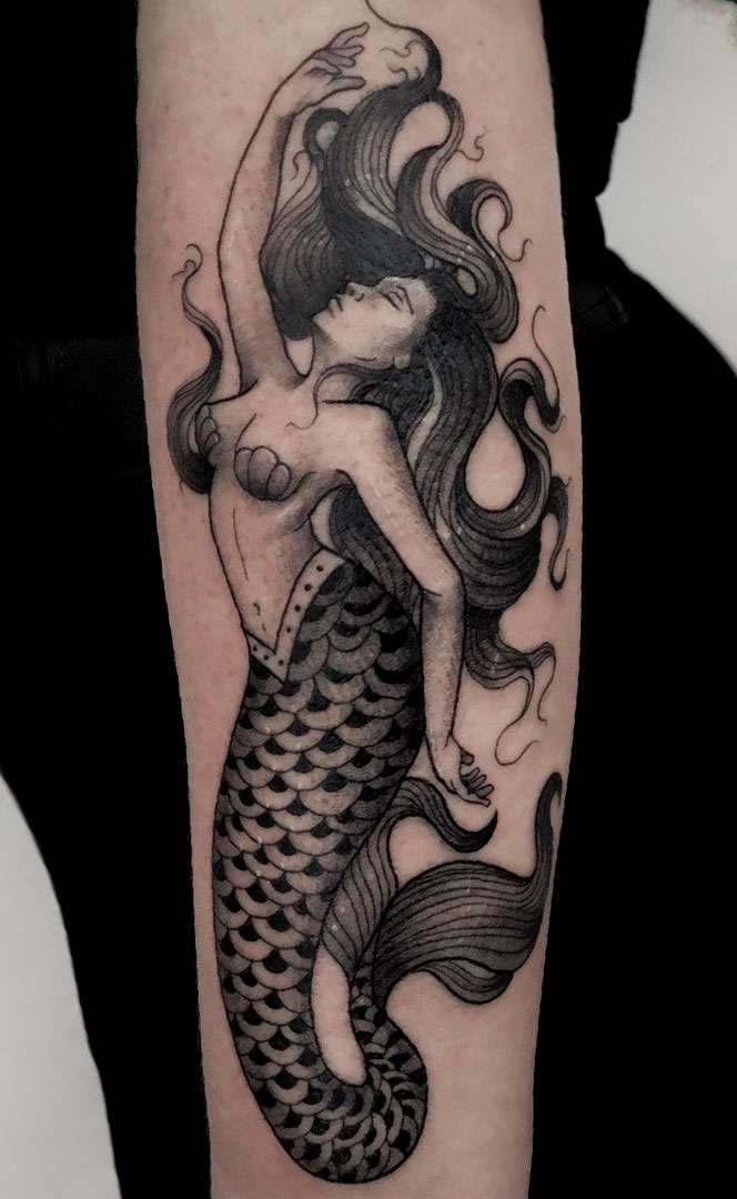 tatouage de sirene sur femme 19