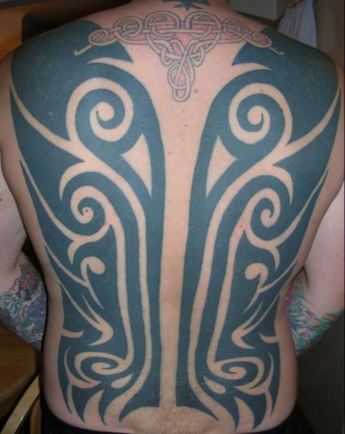 07 tatouage tribal