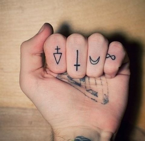 Adevărata semnificație a tatuajelor geometrice