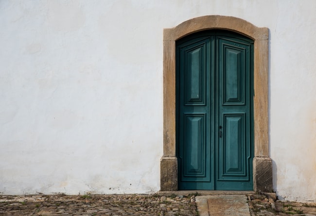 Sognare una porta – Significato, interpretazione onirica