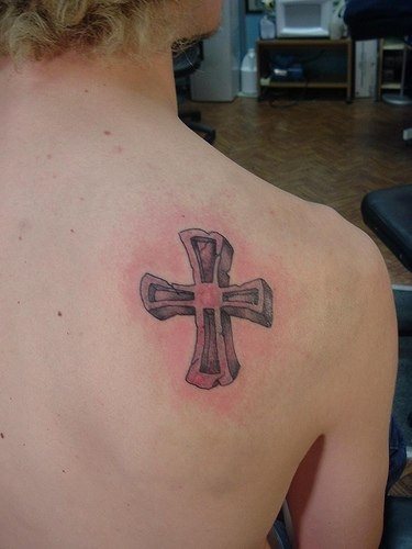 tatuaggio croce 526
