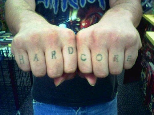 tatuaggio dito articolazione 508