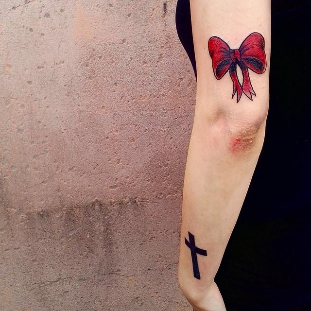 tatuaggio braccio di donna 147