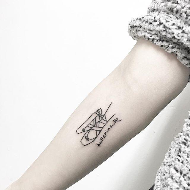 tatuaggio braccio di donna 25