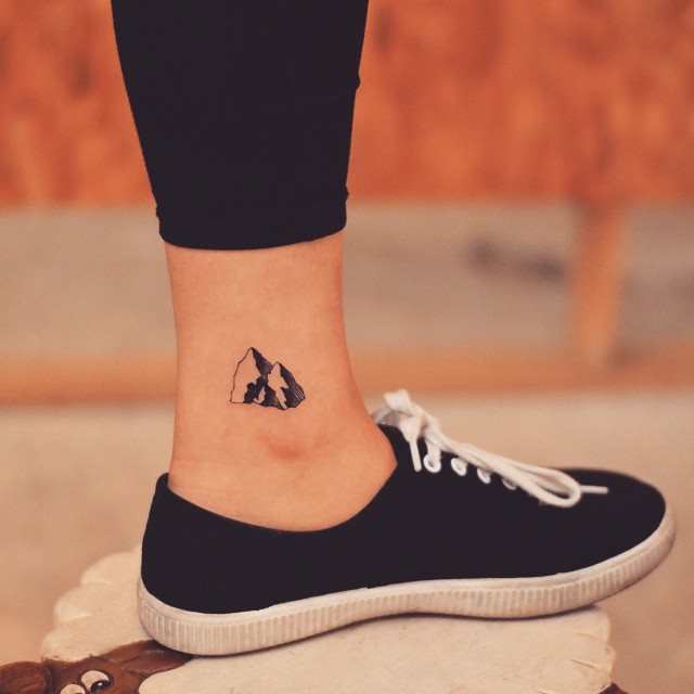 tatuaggio caviglia 113