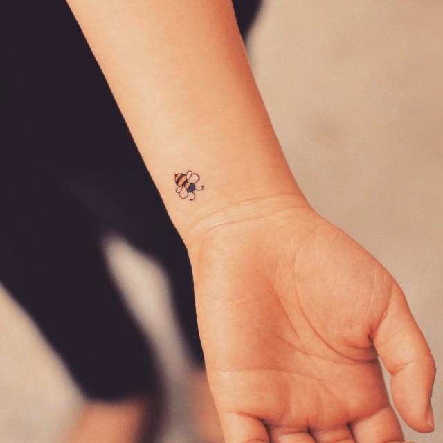 tatuaggio minuscolo piccolo 17